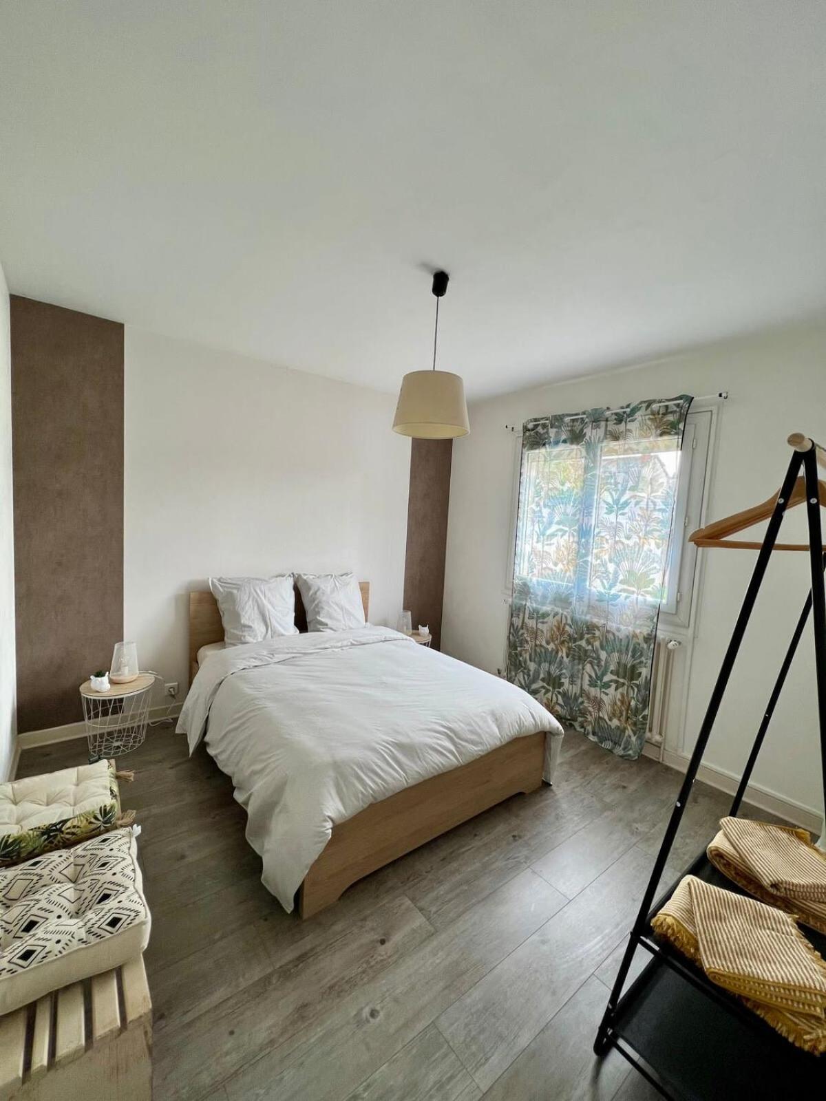 Casa Viallatoux - Proche Centre - Parking Gratuit Бриве-ла-Гаилларде Экстерьер фото